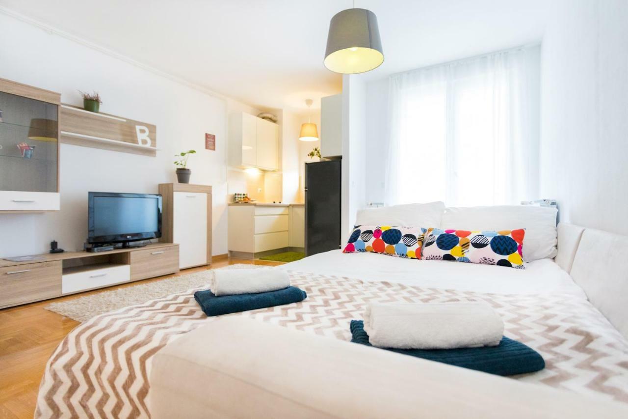 Cute And Sunny Studio In Zagreb With Balcony & Free Parking Bagian luar foto