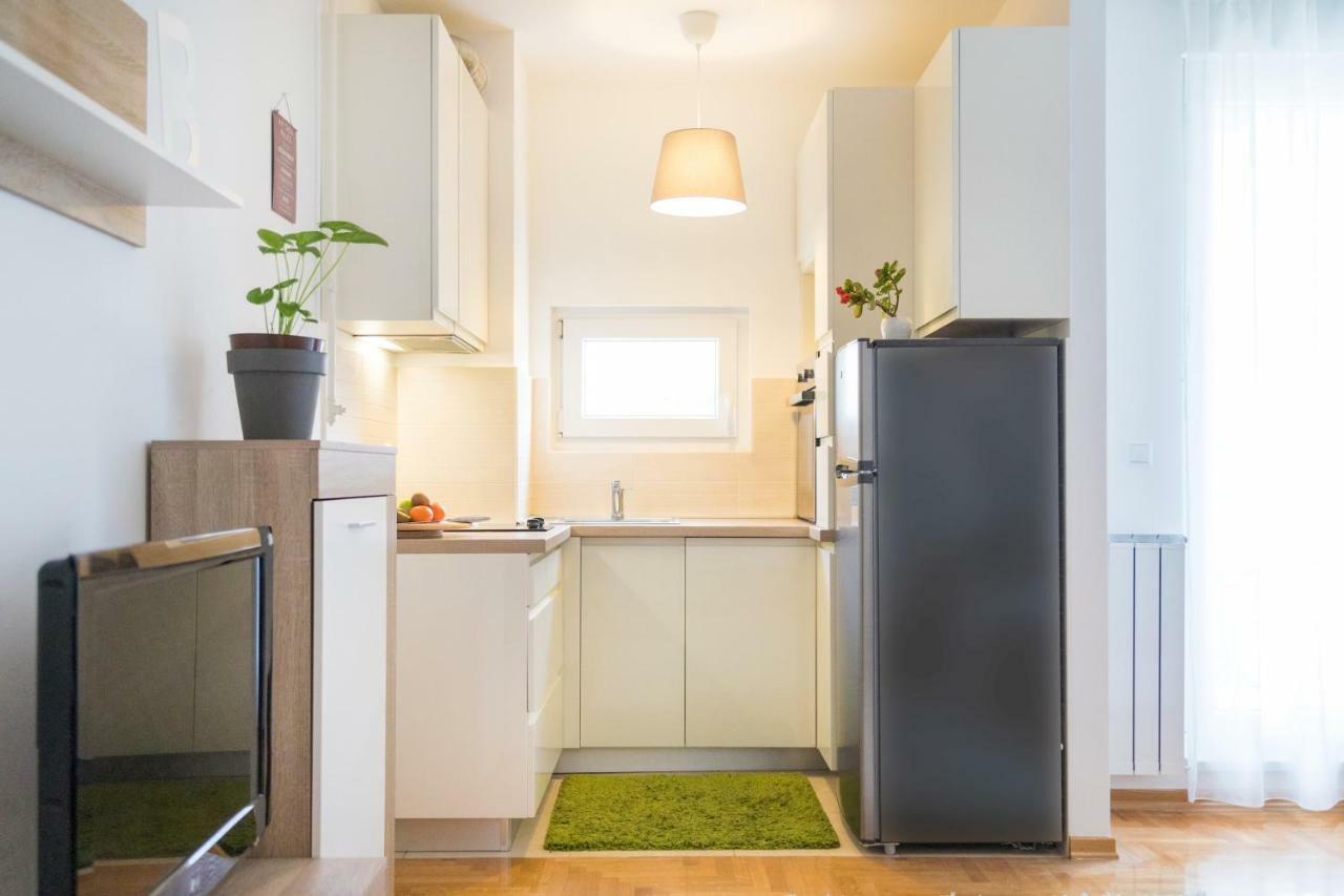 Cute And Sunny Studio In Zagreb With Balcony & Free Parking Bagian luar foto