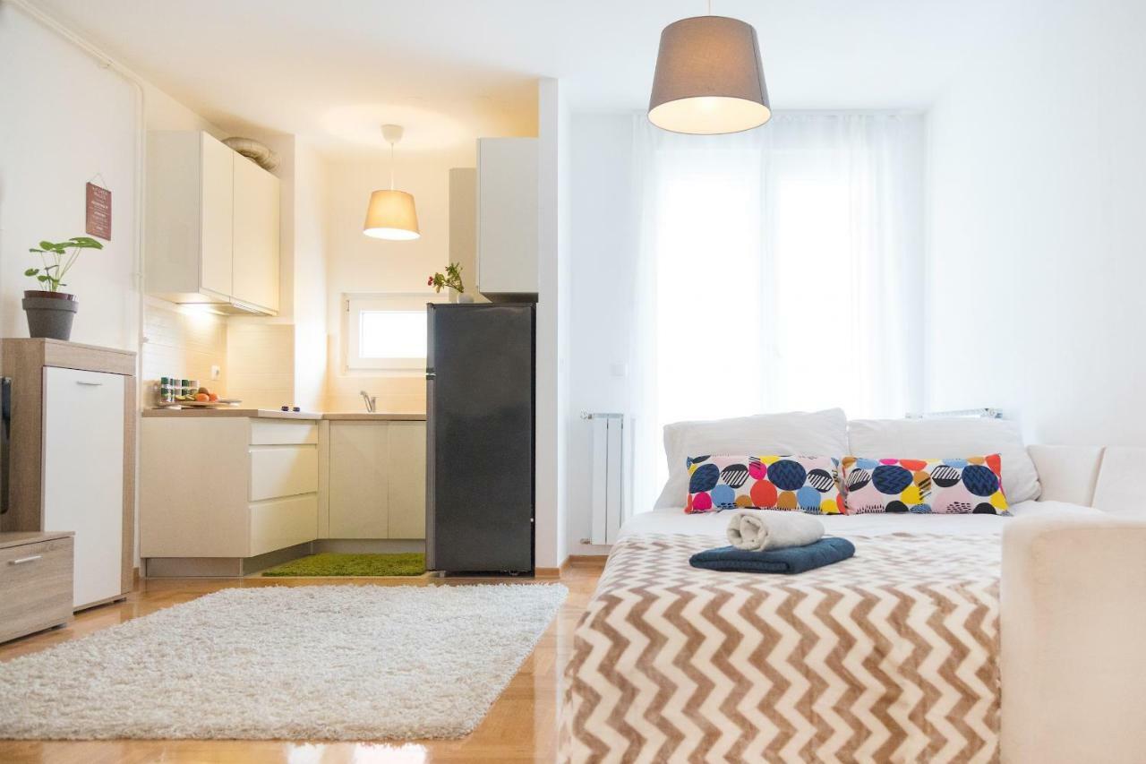 Cute And Sunny Studio In Zagreb With Balcony & Free Parking Bagian luar foto